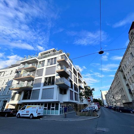Danube22 Apartment Wenen Buitenkant foto